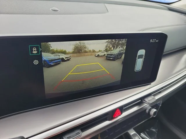 2025 Kia Sorento S - Photo 17