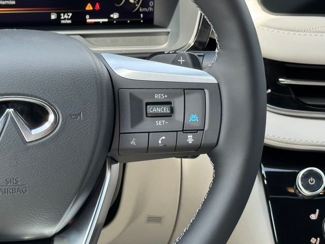 New 2027 2T RAD WHT INFINITI Autograph AWD image 31