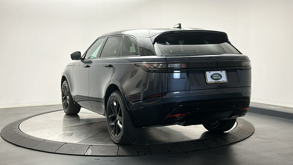 Certified Used 2026 Varesine Blue Metallic Land Rover Dynamic SE image 3