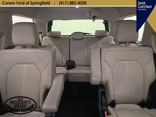 Used 2024 Gray Metallic Ford Limited image 29