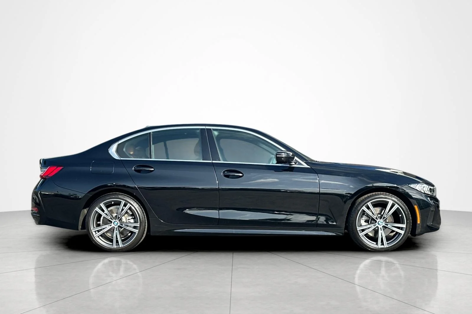Used 2024 Jet Black BMW 330i image 6