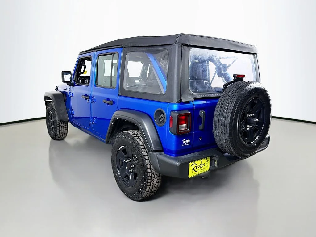 Used 2021 Blue Jeep Unlimited Sport image 8