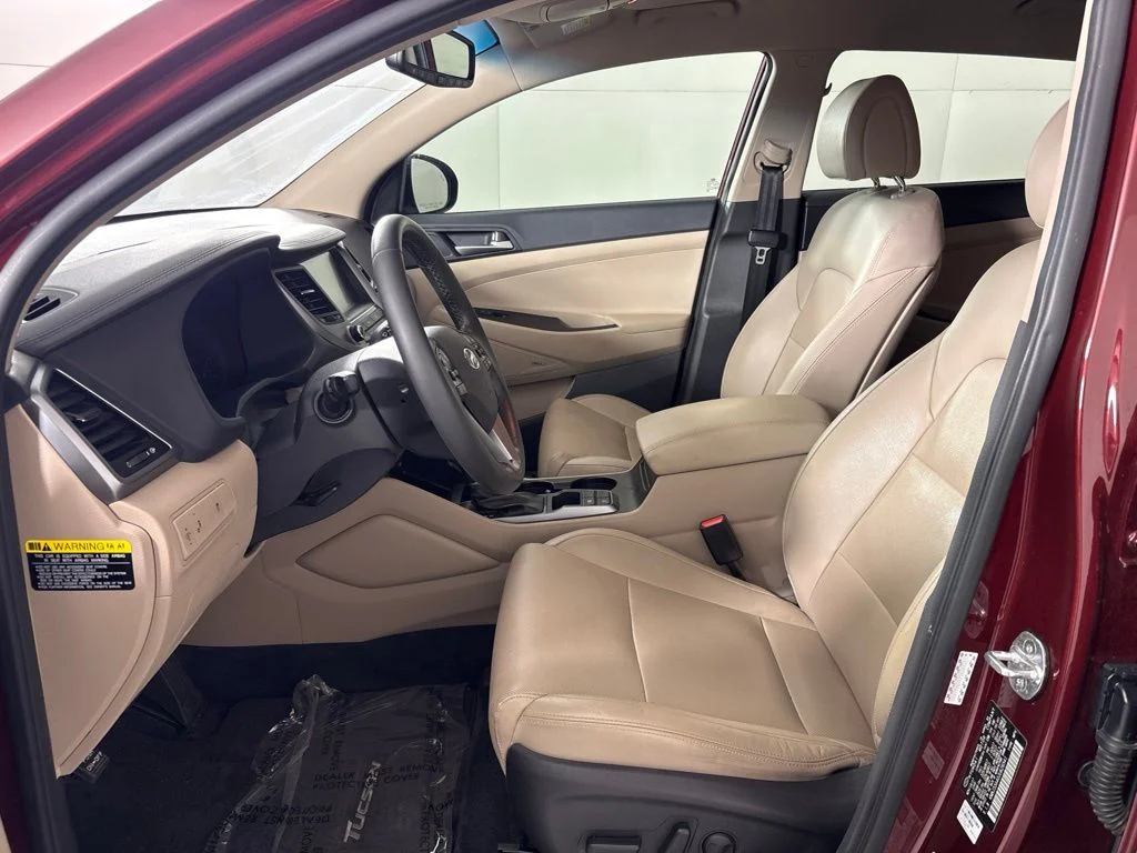 Used 2018 Red Hyundai SEL Plus image 27