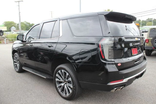Used 2025 Black Chevrolet High Country image 32