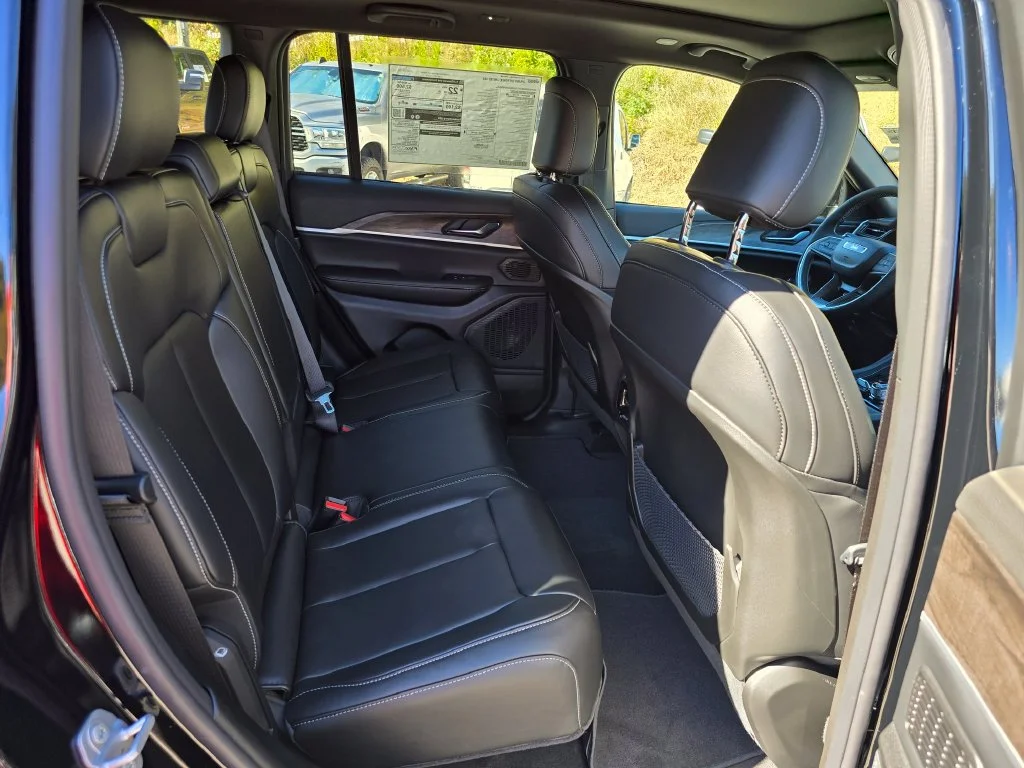 New 2027 Black Jeep Limited image 25