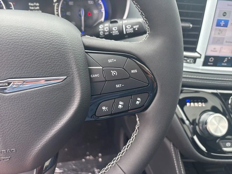 2026 Chrysler Pacifica Limited - Photo 22
