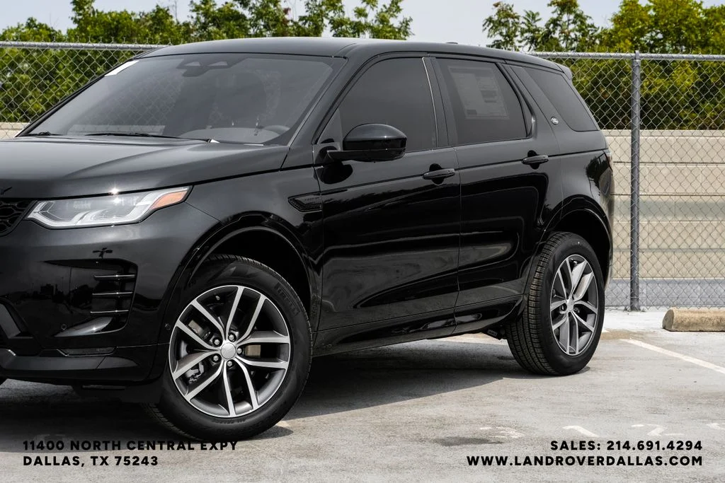 New 2026 Santorini Black Metallic Land Rover Landmark image 4
