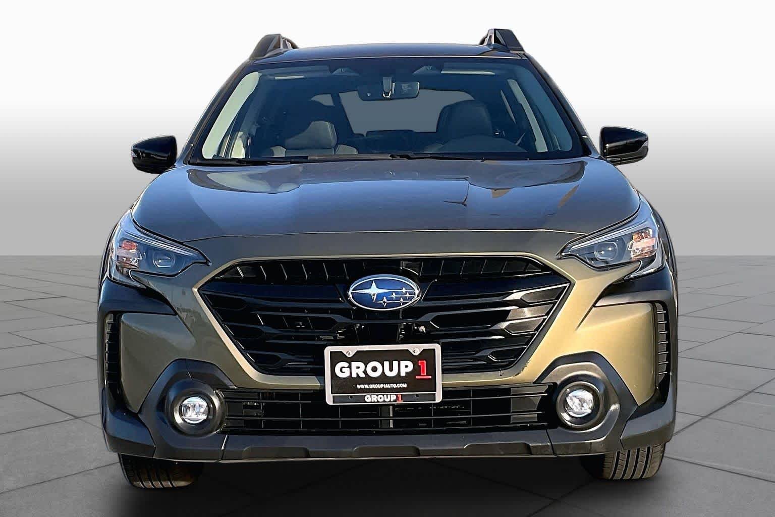 Used 2023 Autumn Green Metallic Subaru Onyx Edition image 4