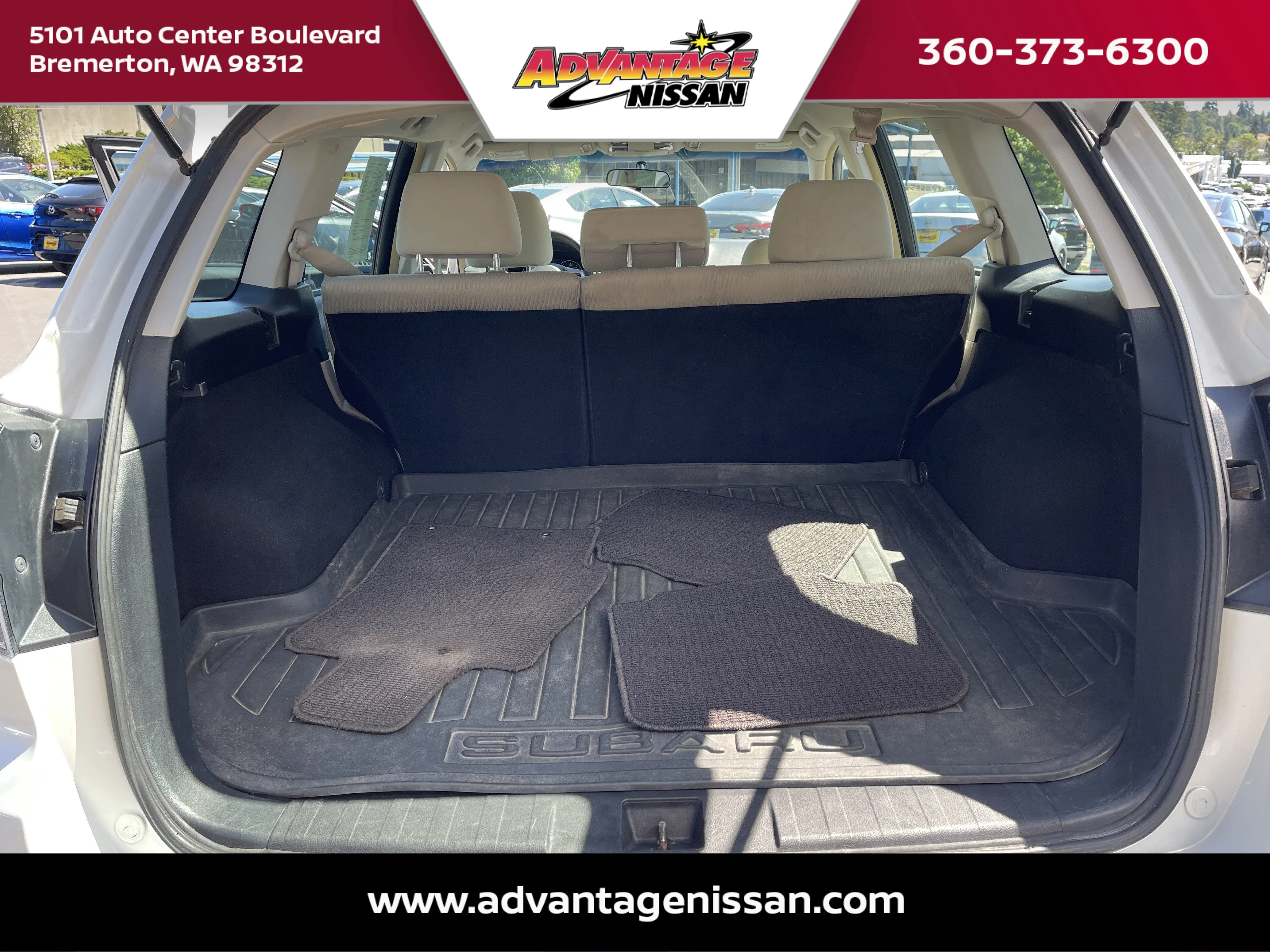 Used 2012 Satin White Pearl Subaru 2.5i image 13