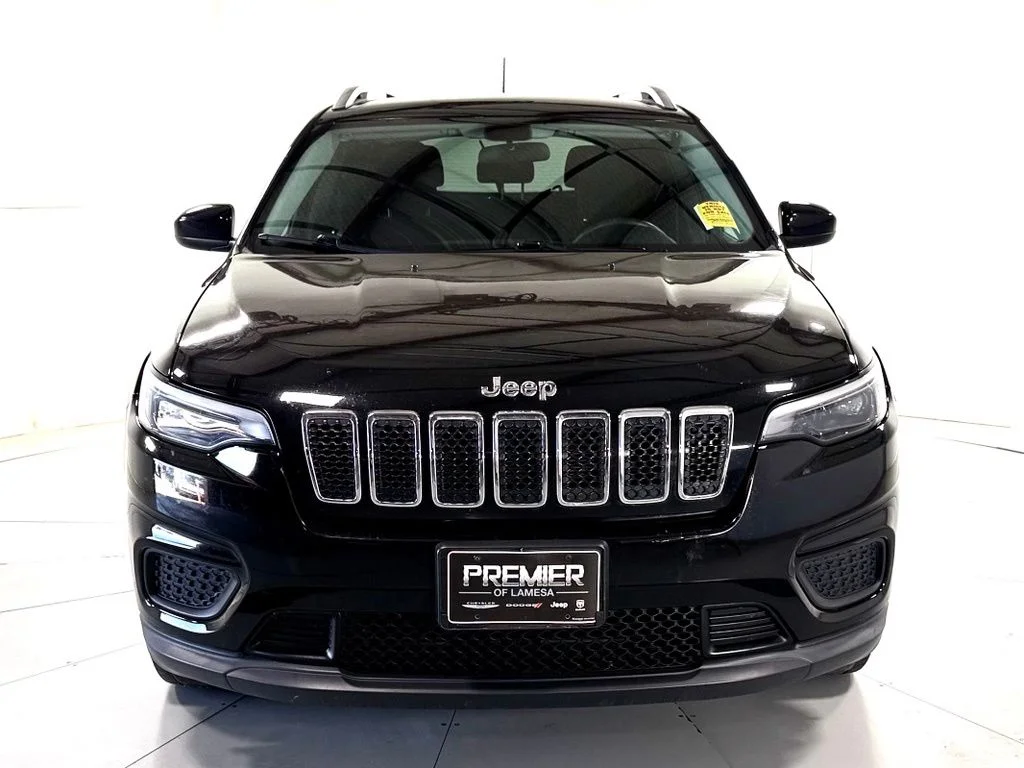 Used 2020 Black Jeep Latitude image 10