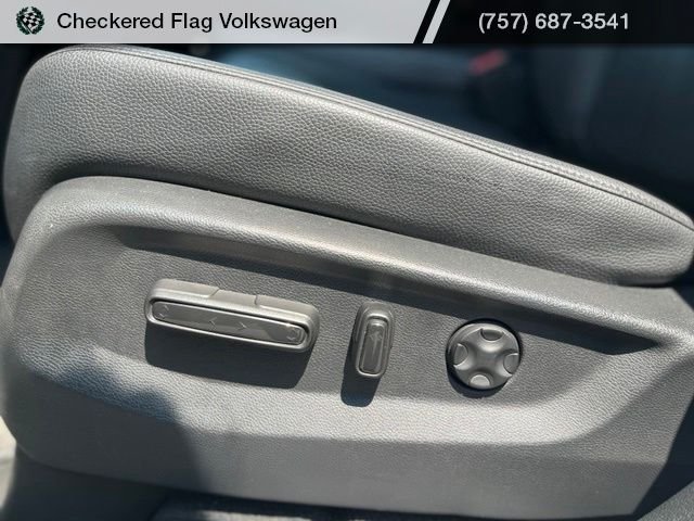 Used 2025 Platinum White Pearl Honda EX-L image 23