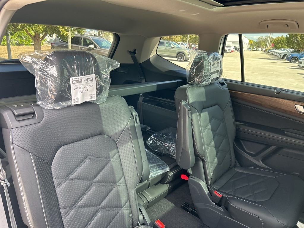 New 2026 White/off-white Volkswagen SE w/Technology image 51