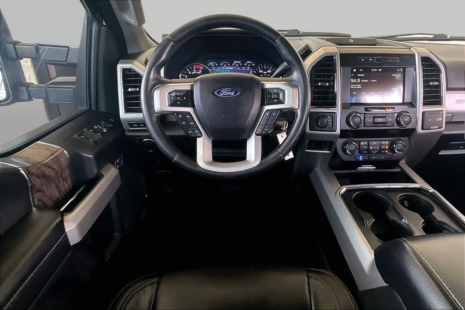 Used 2019 Oxford White Ford LARIAT image 6