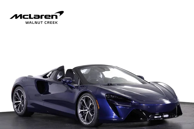 2026 McLaren Artura Spider 