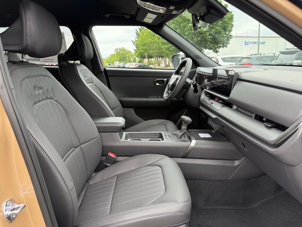 New 2027 Terrain Brown / Black Roof Kia X-Line S image 12
