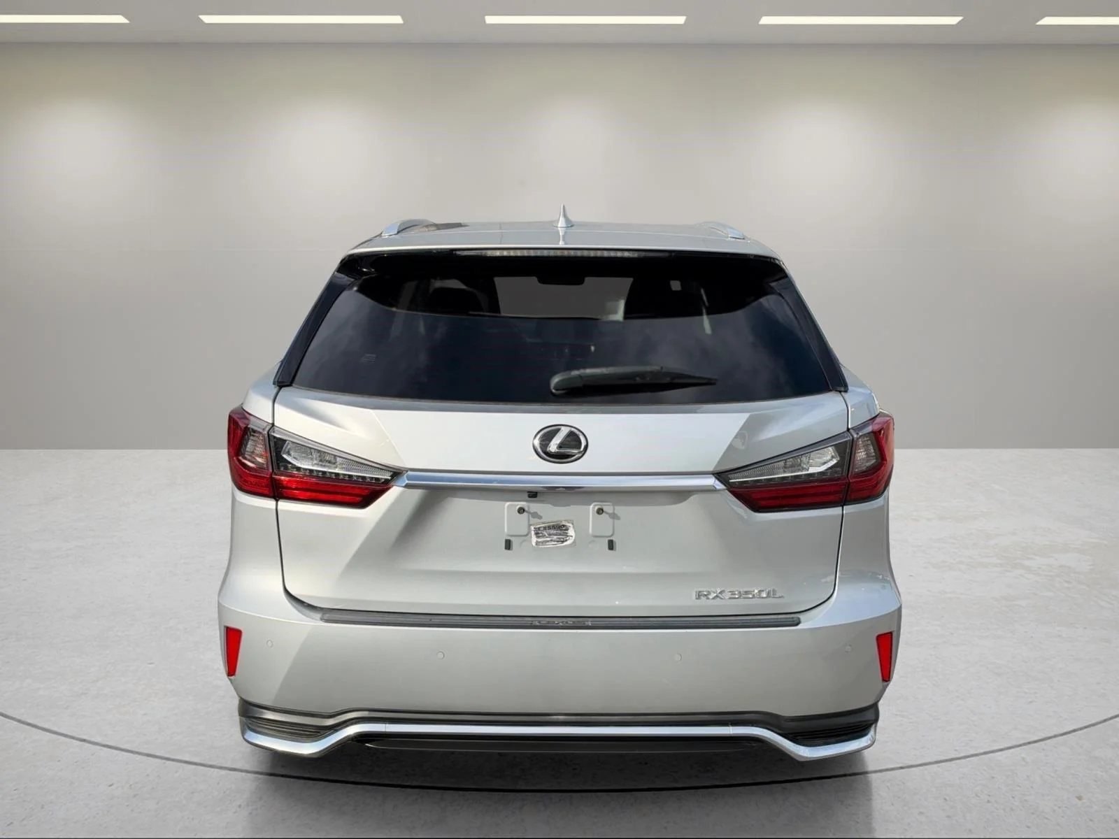 Used 2019 Silver Lining Metallic Lexus RX 350L Premium image 4