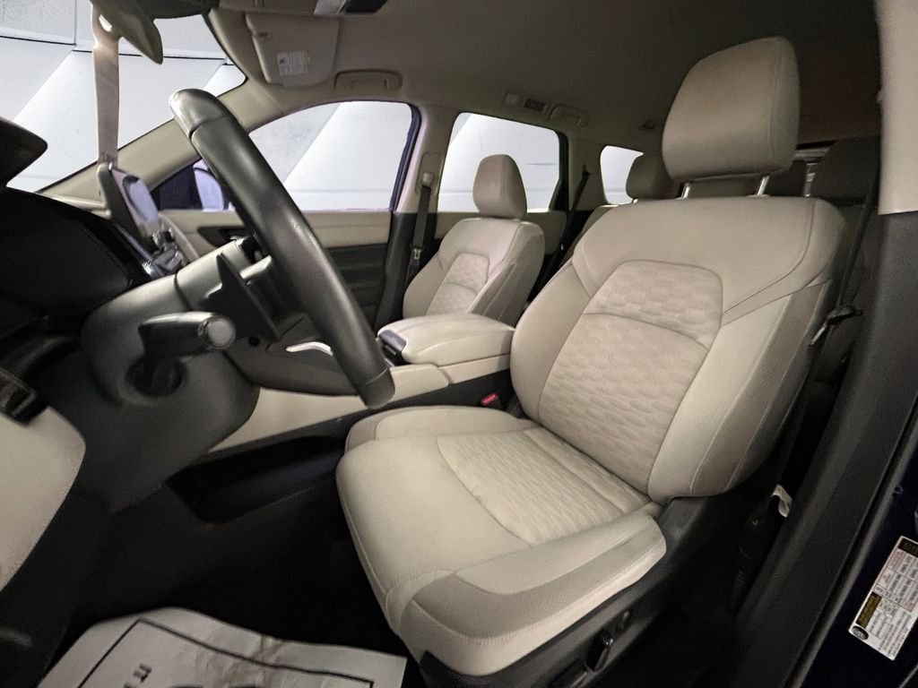 Used 2022 Blue Nissan SV image 8