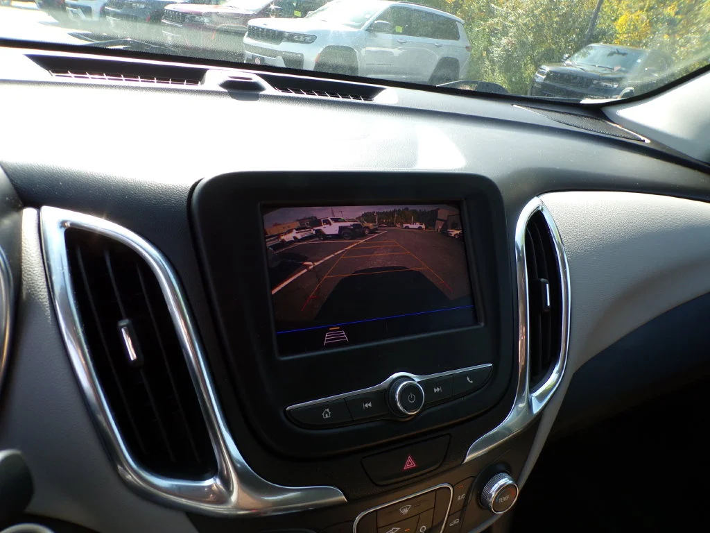 Used 2021 Gray Chevrolet LS image 21