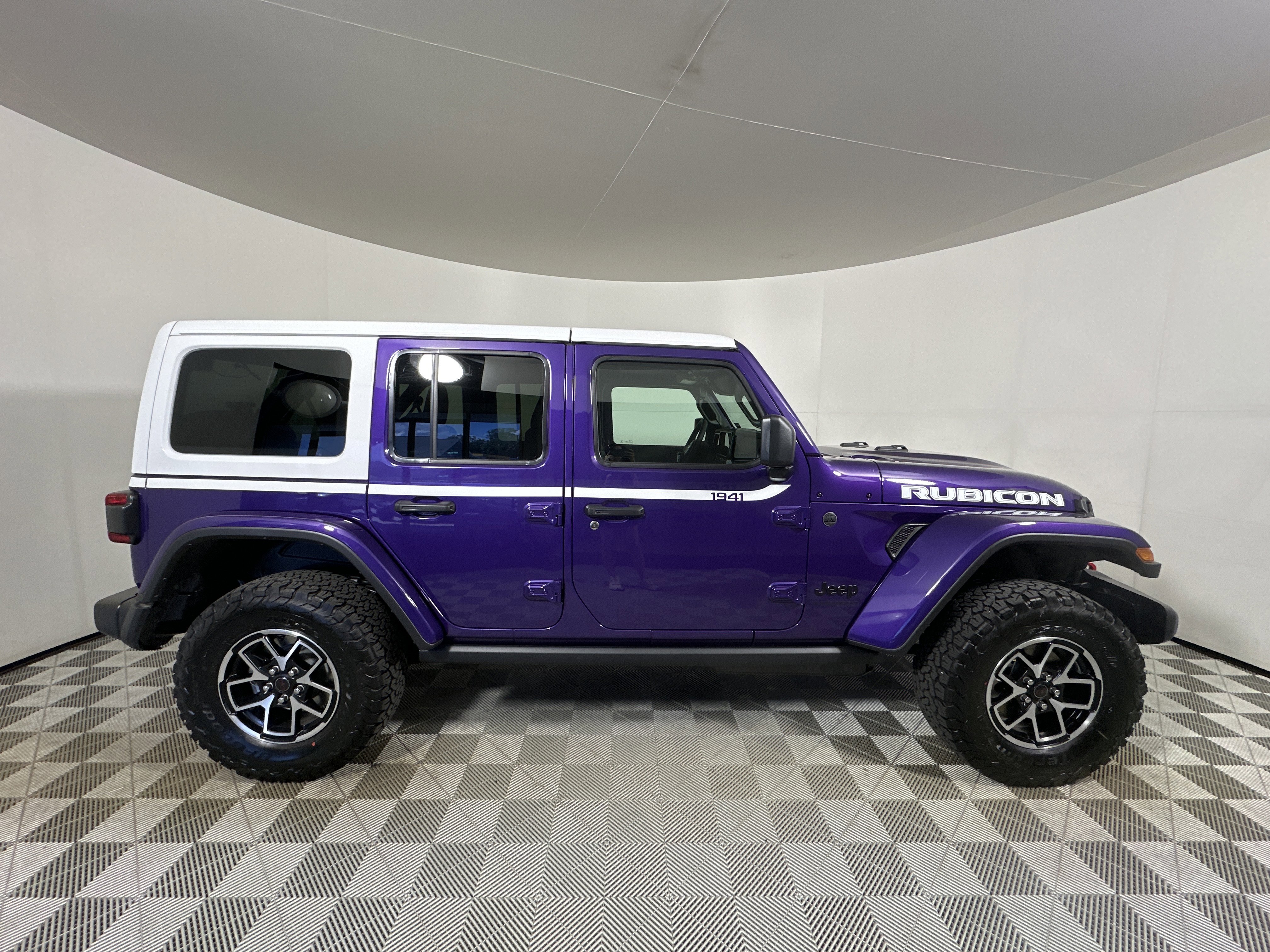 New 2026 Reign Exterior Paint Jeep Rubicon image 8