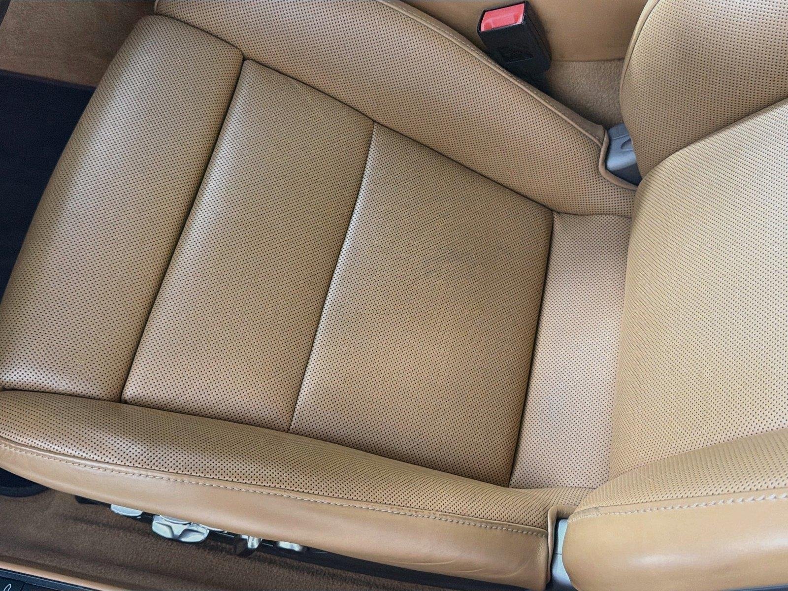Certified Used 2015  porsche Turbo image 32