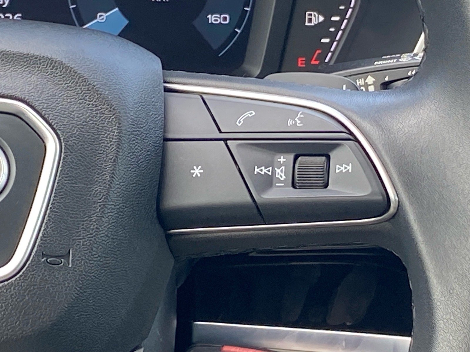 Used 2025 White Audi Premium image 5