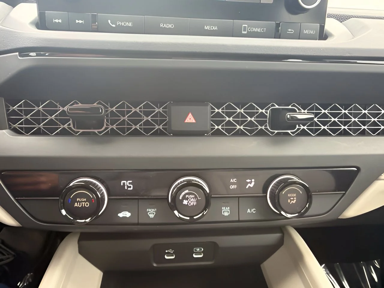 Used 2023 Platinum White Pearl Honda LX image 20