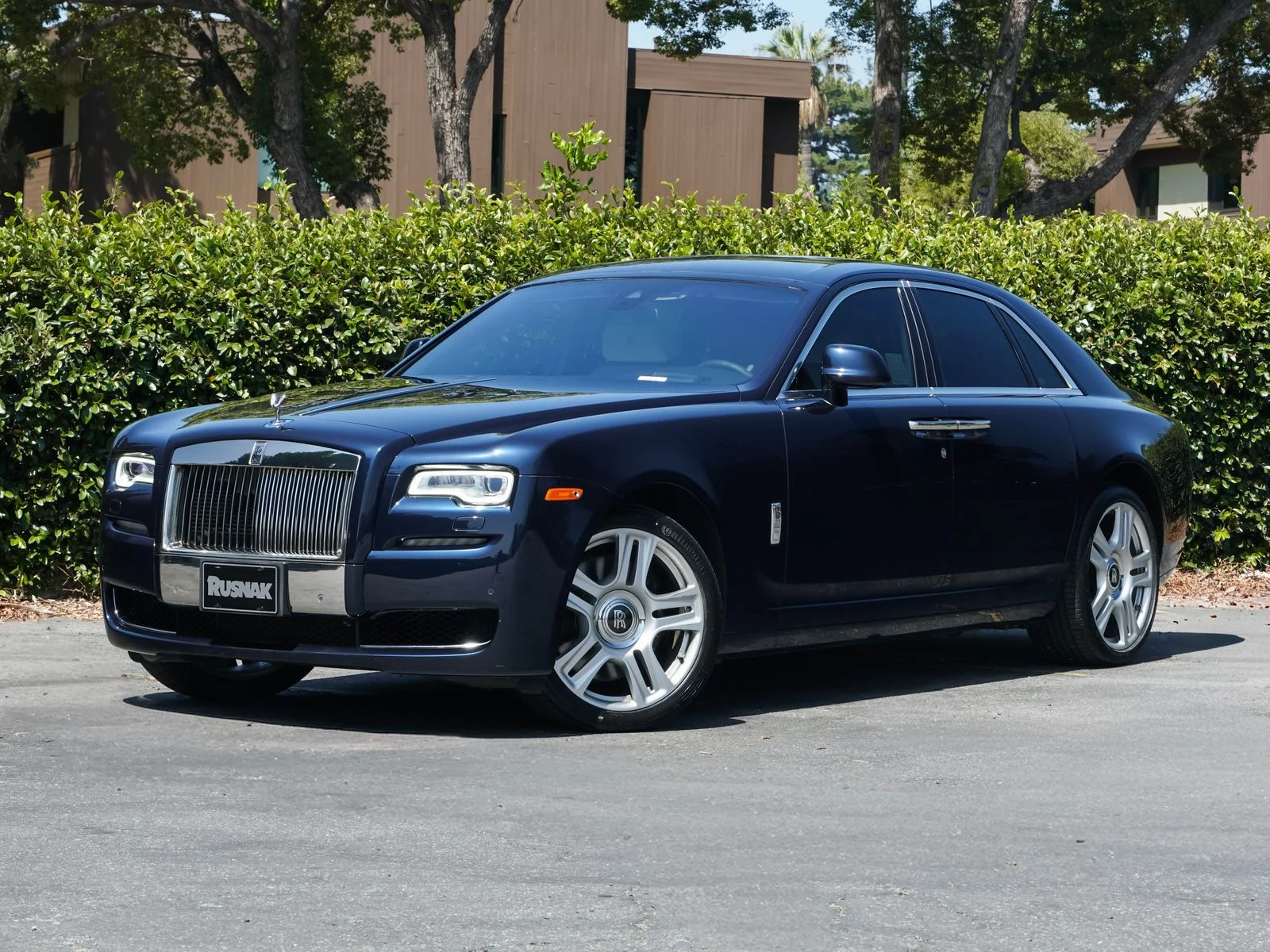 Certified Used 2016 Midnight Sapphire Rolls-Royce  image 1