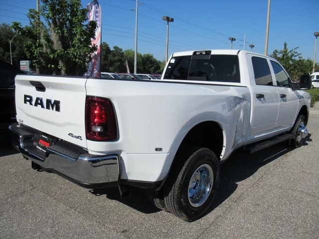 New 2026 Bright White Clear-Coat Exterior Paint RAM Tradesman image 7