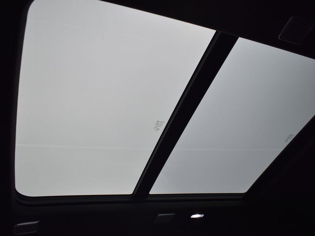 2023 CADILLAC ESCALADE ESV - Image 26