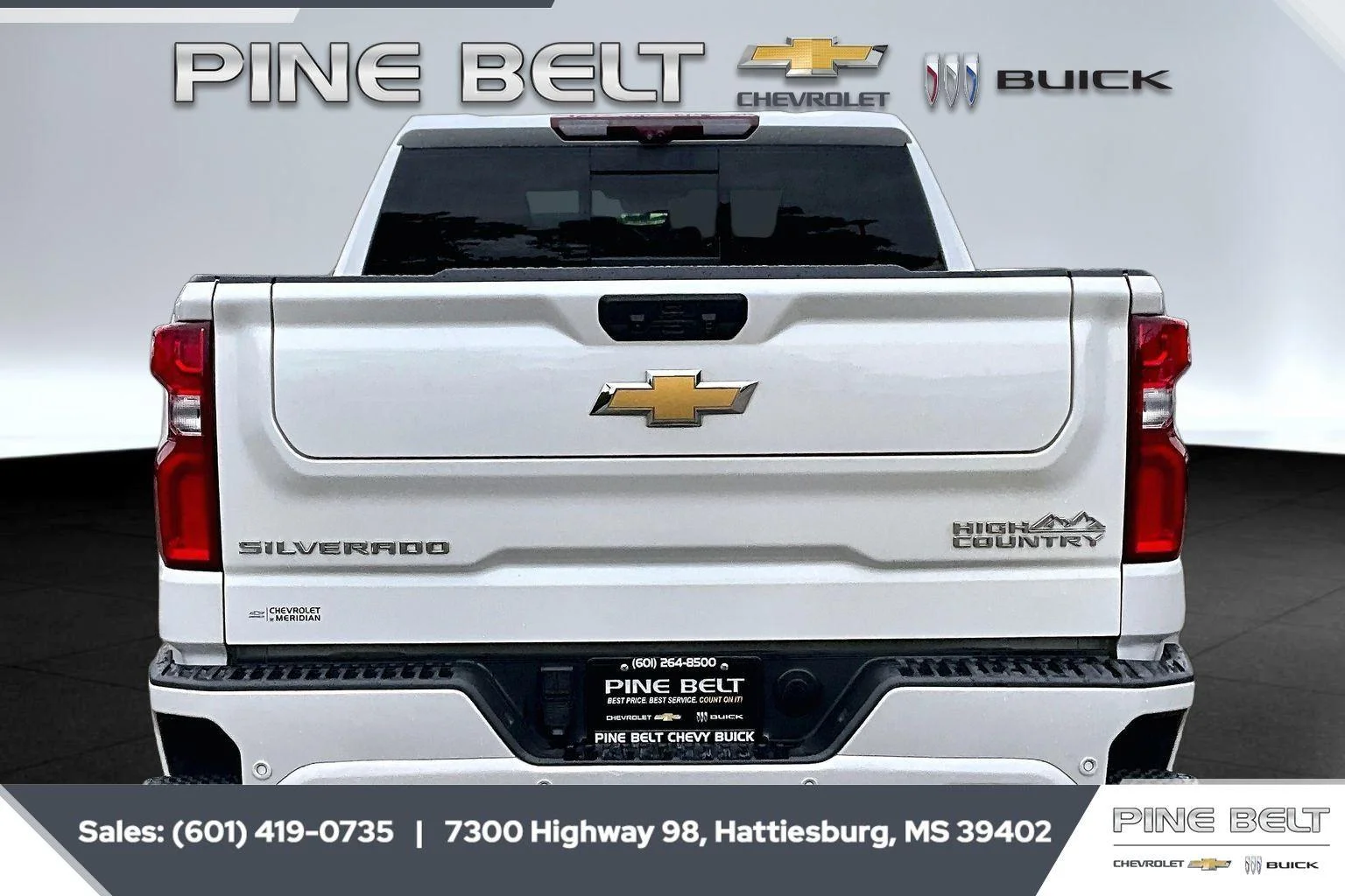 Used 2024 Iridescent Pearl Tricoat Chevrolet High Country image 4