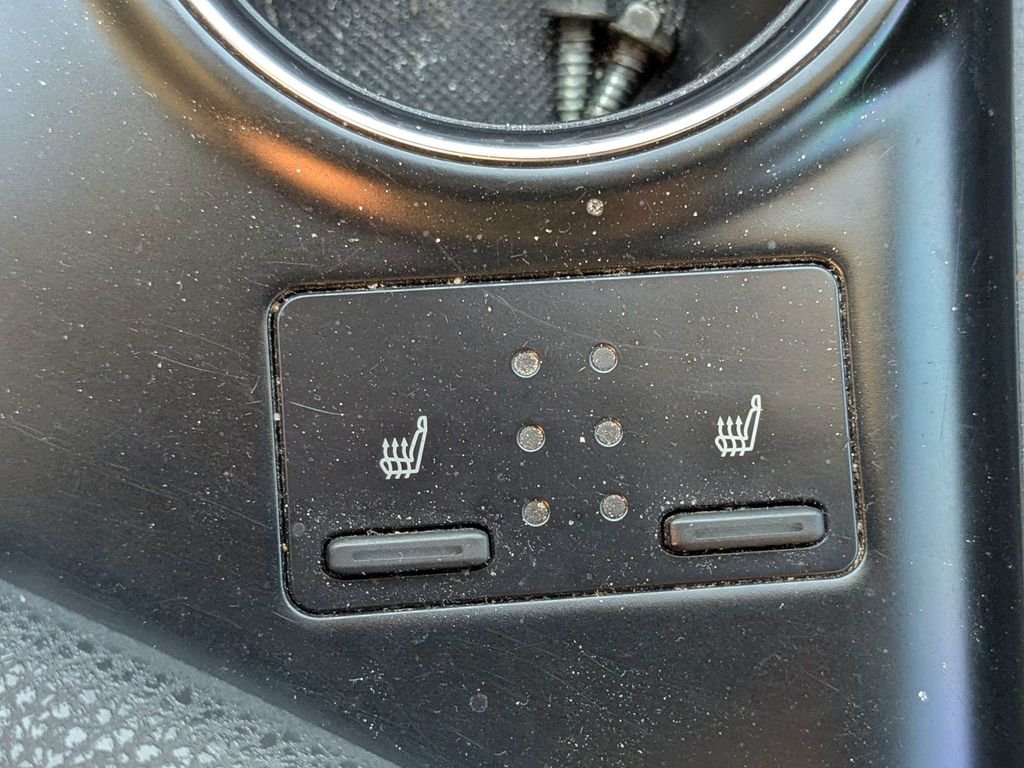 Used 2019 Blue Toyota XSE V6 image 23