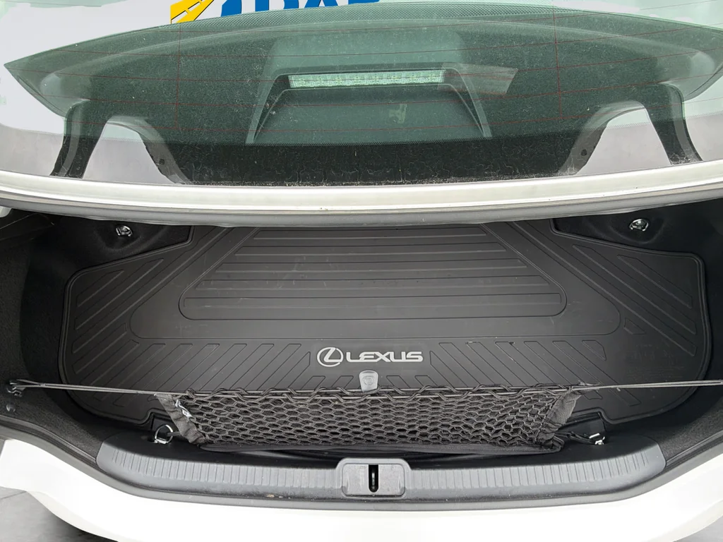 Used 2024 White Lexus 350 image 31