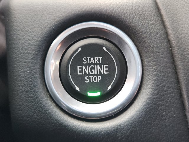 2023 Chevrolet Suburban Z71 - Photo 19