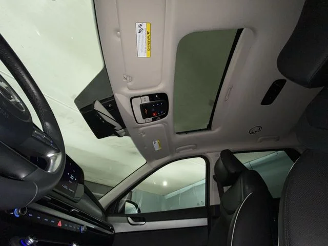 Used 2023 Black Hyundai XRT image 22