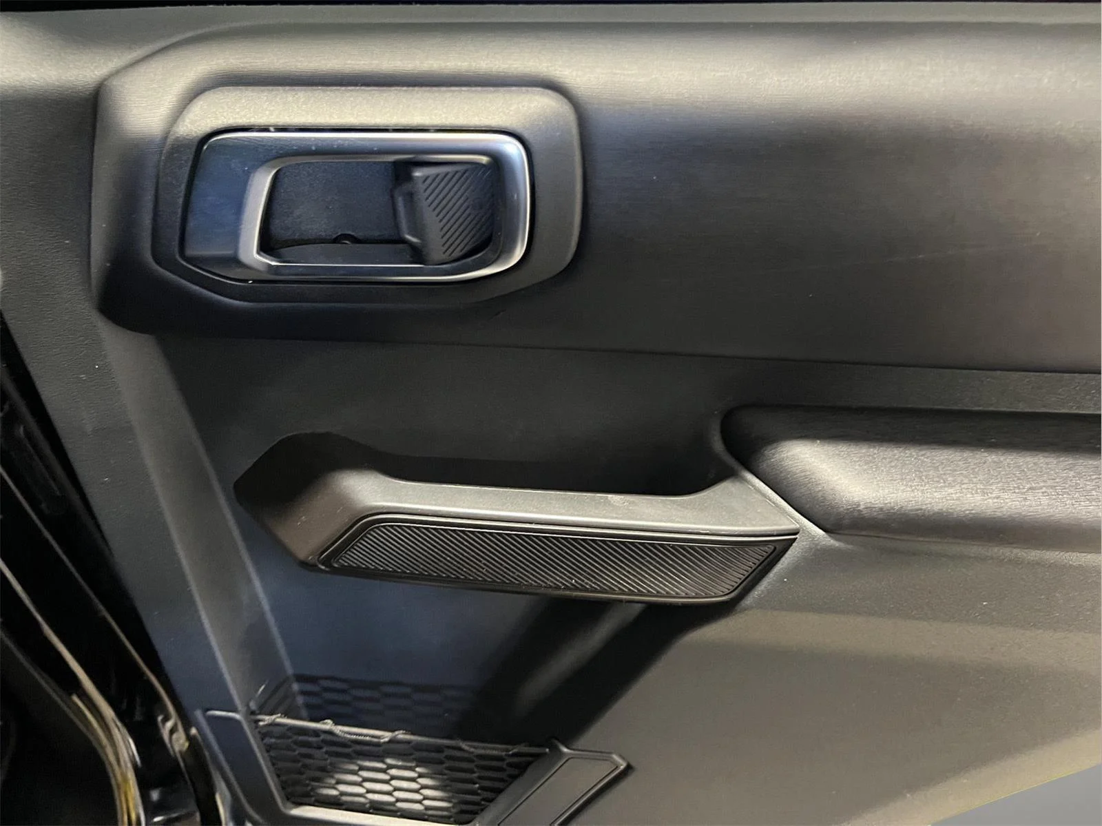 Used 2025 Shadow Black Ford Outer Banks image 14