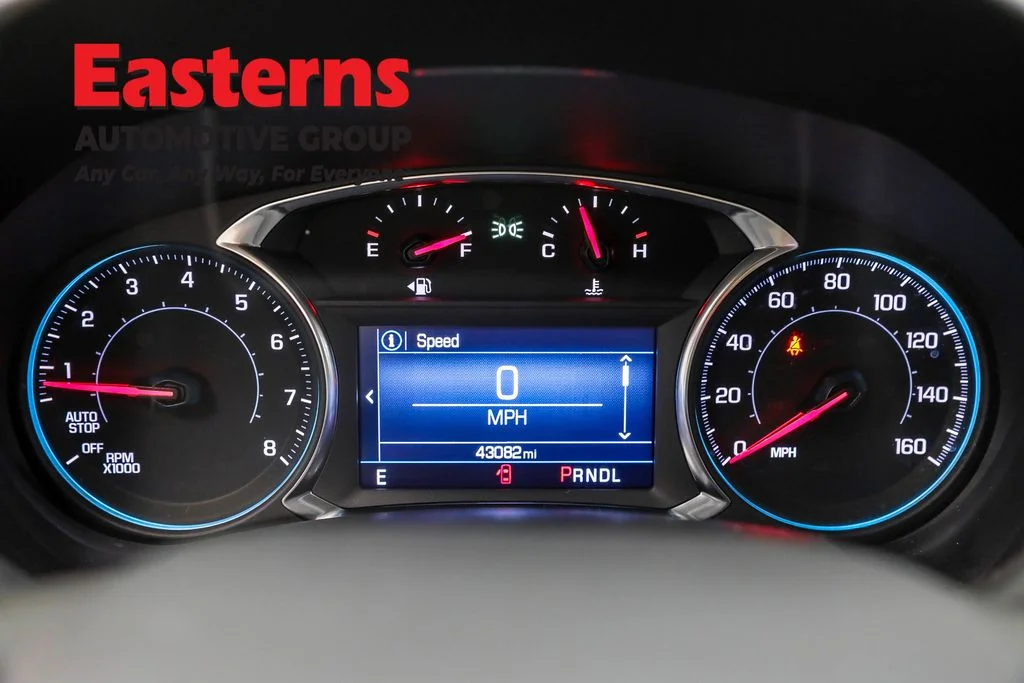 Used 2023 Gray Chevrolet LT image 18