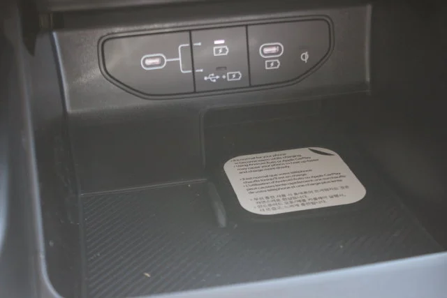 Used 2026 Black Kia EX image 9