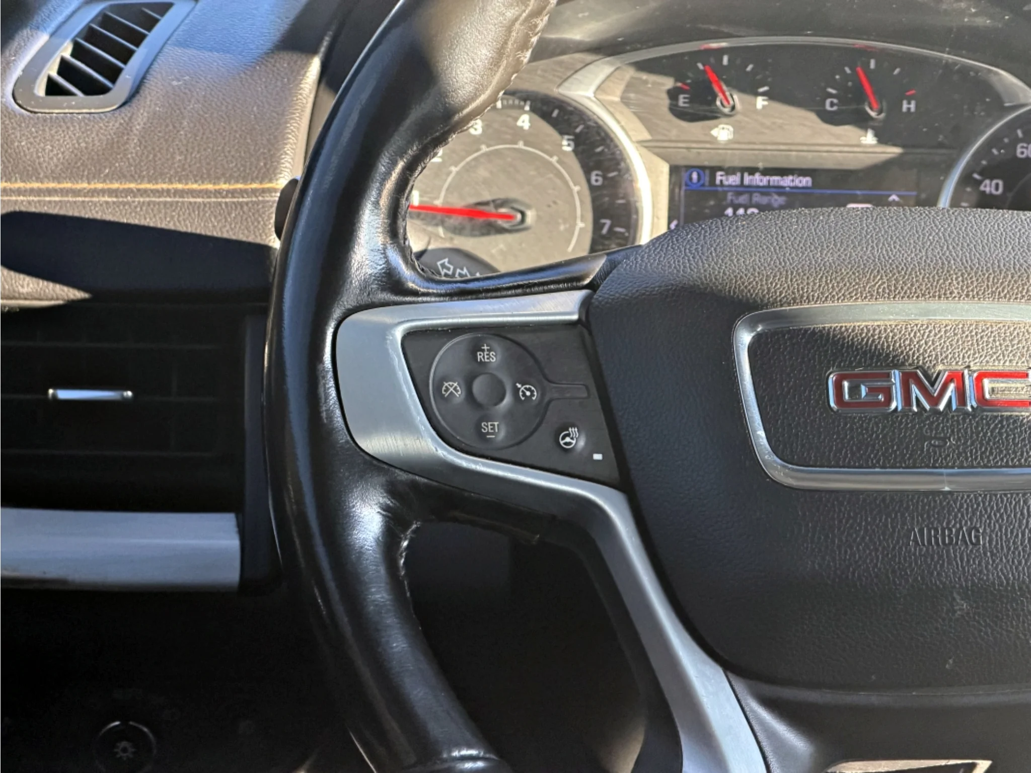 Used 2018 Quicksilver Metallic GMC SLT image 14