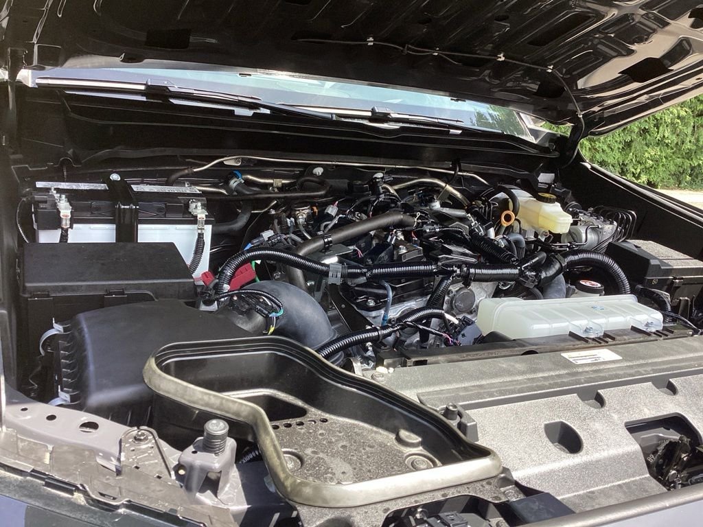 Certified Used 2025  Toyota SR5 image 22
