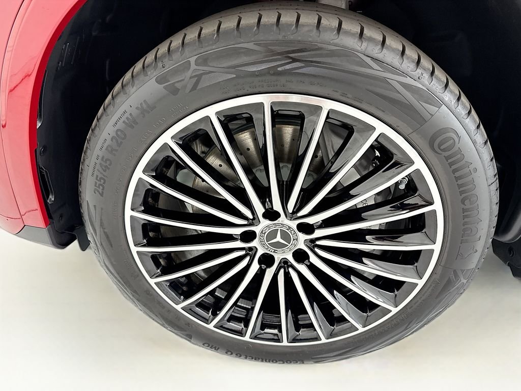 New 2026 Patagonia Red Metallic Mercedes-Benz GLC 300 image 30