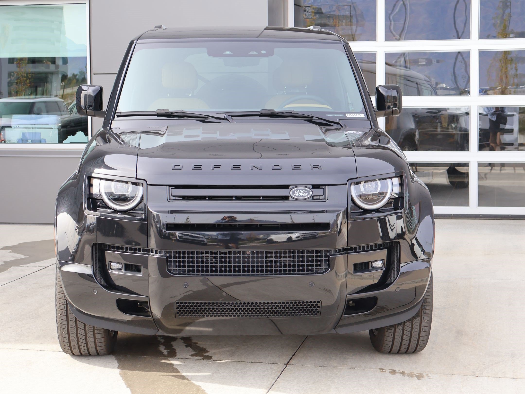 New 2026 Santorini Black LAND ROVER P500 V8 image 2