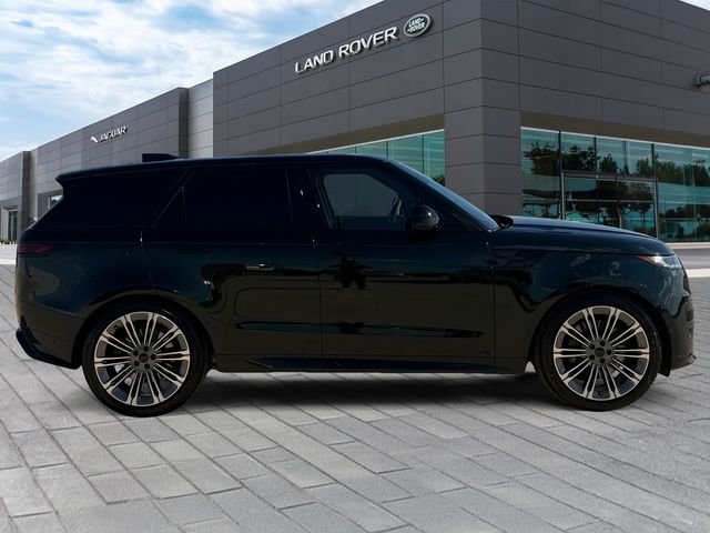 New 2026 British Racing Green Land Rover Autobiography image 6
