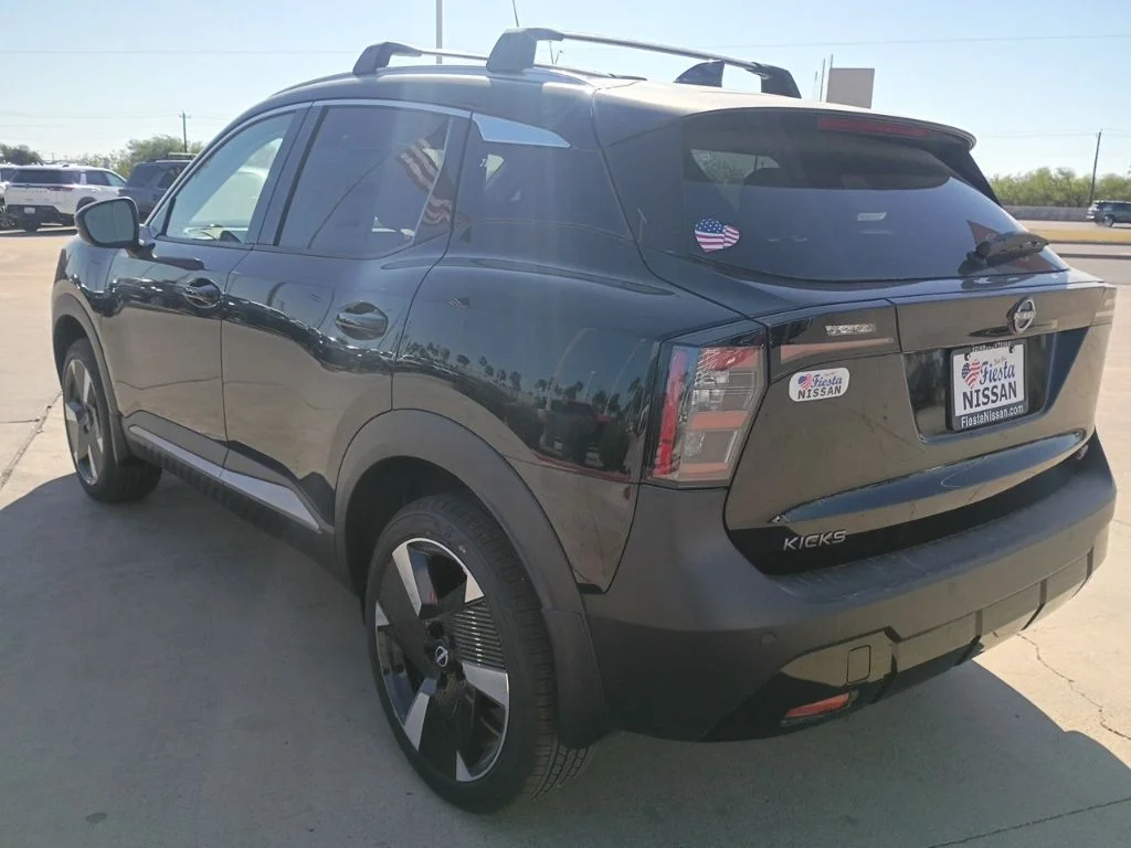 New 2026 Super Black Nissan SR image 5
