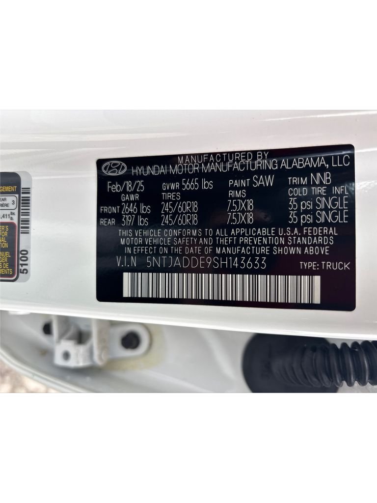 2025 Hyundai Santa Cruz SE - Photo 18