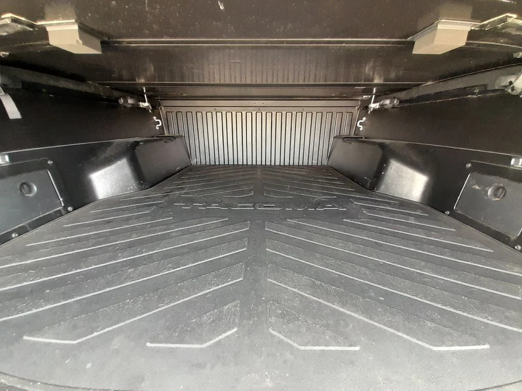 Used 2018 Black Toyota TRD Off-Road image 42