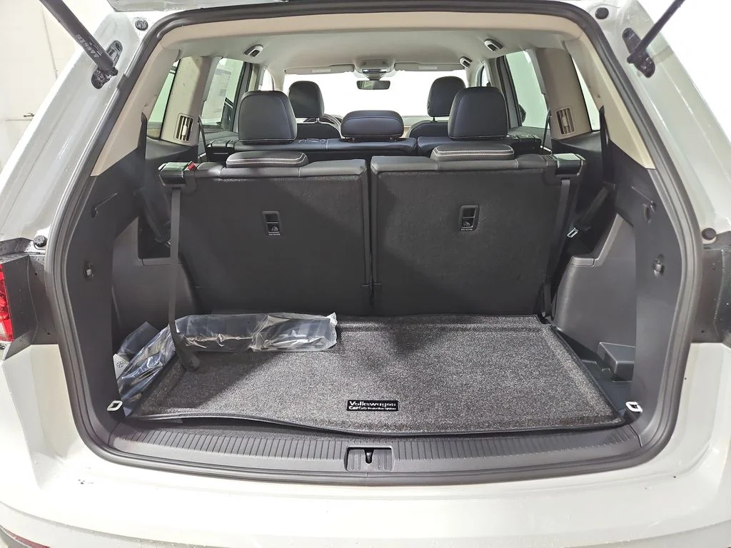 New 2026 White/off-white Volkswagen 2.0T SE image 22