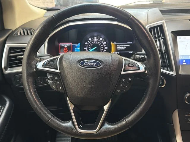 Used 2020 Atlas Blue Metallic Ford SEL image 18