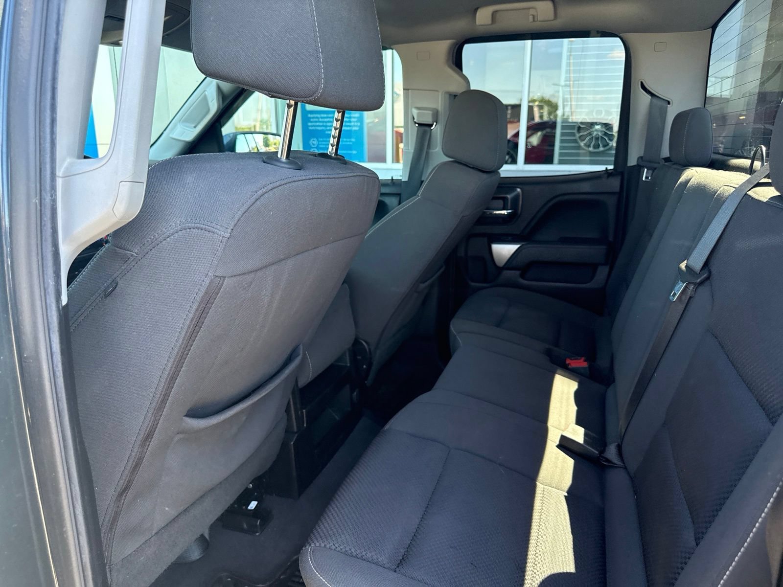 Used 2019 GRAPHITE METALLIC Chevrolet LT image 15