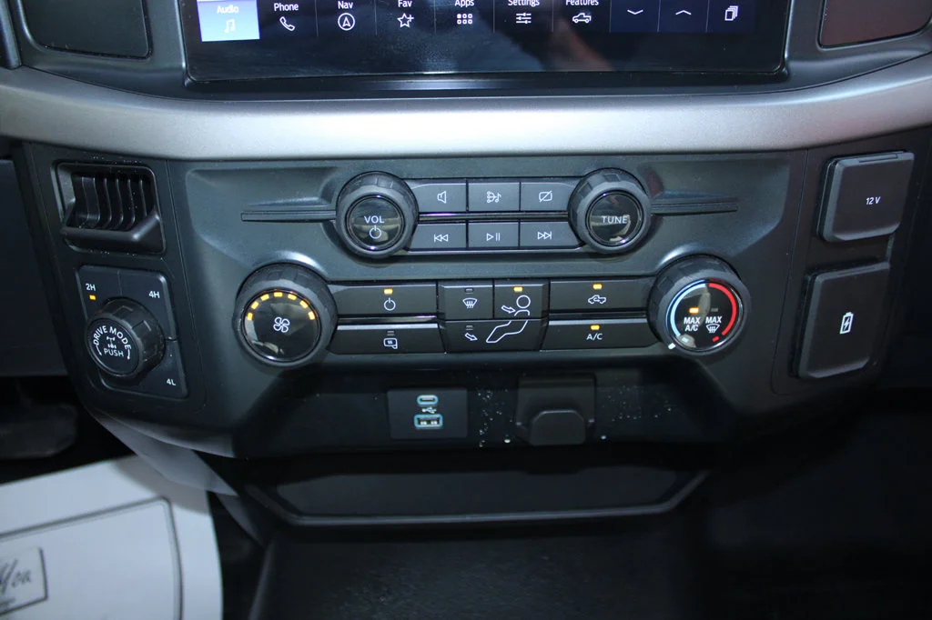 Used 2024 Blue Metallic Ford XL image 32