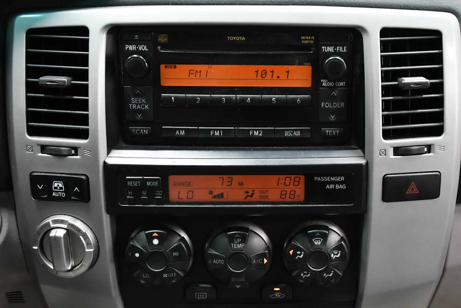 Used 2008 Titanium Metallic Toyota SR5 image 19